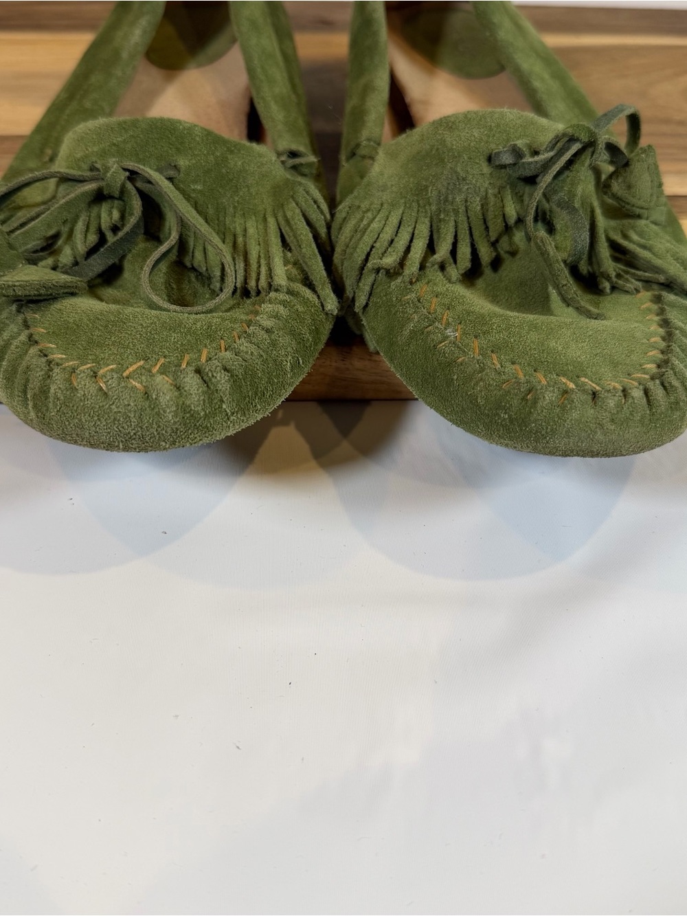 Me Too Woman’s Suede Fringe Moccasin Loafers - Olive Green Sz 10 - Picture 2 of 7